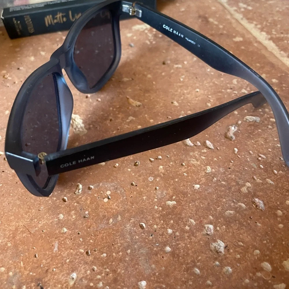 Stylish Black Sunglasses
